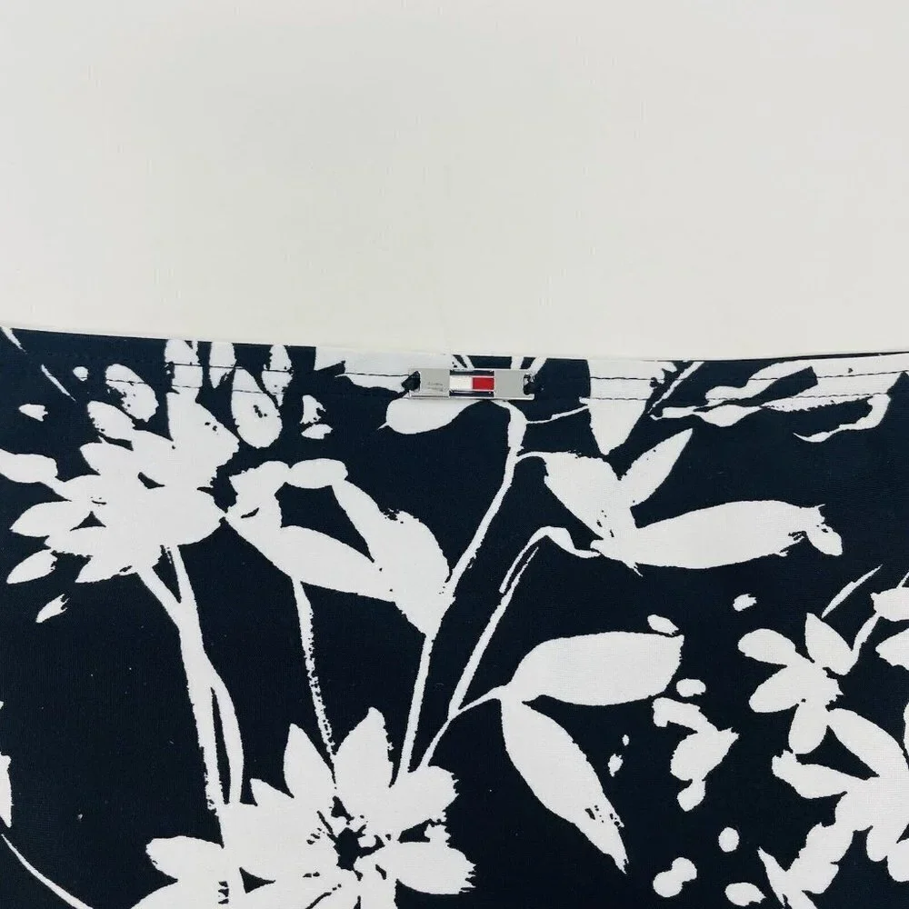 Tommy Hilfiger Womens Medium‎ Floral Hipster Bikini Bottoms Black $48 855/1499